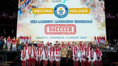 Lay EXE Cetak Sejarah: Konser Solo Masuk Guinness World Records