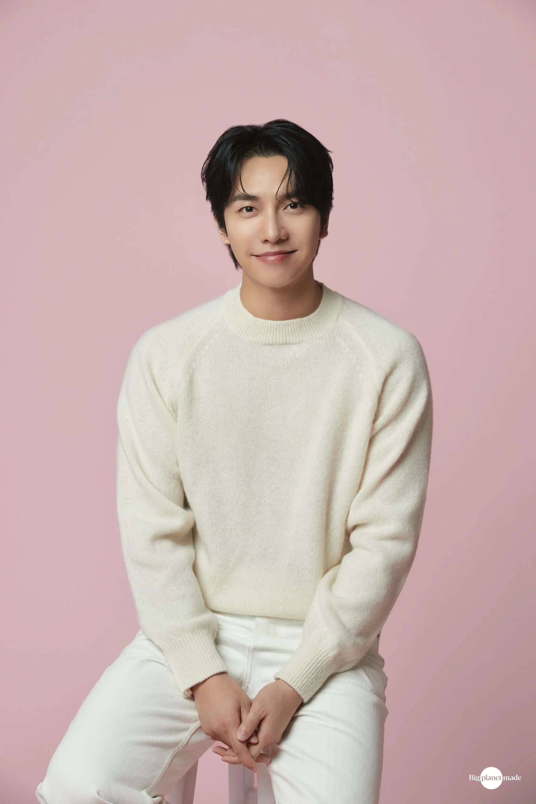 Lee Seung Gi Akhiri Kontrak dengan Big Planet Made karena Dugaan Pelanggaran