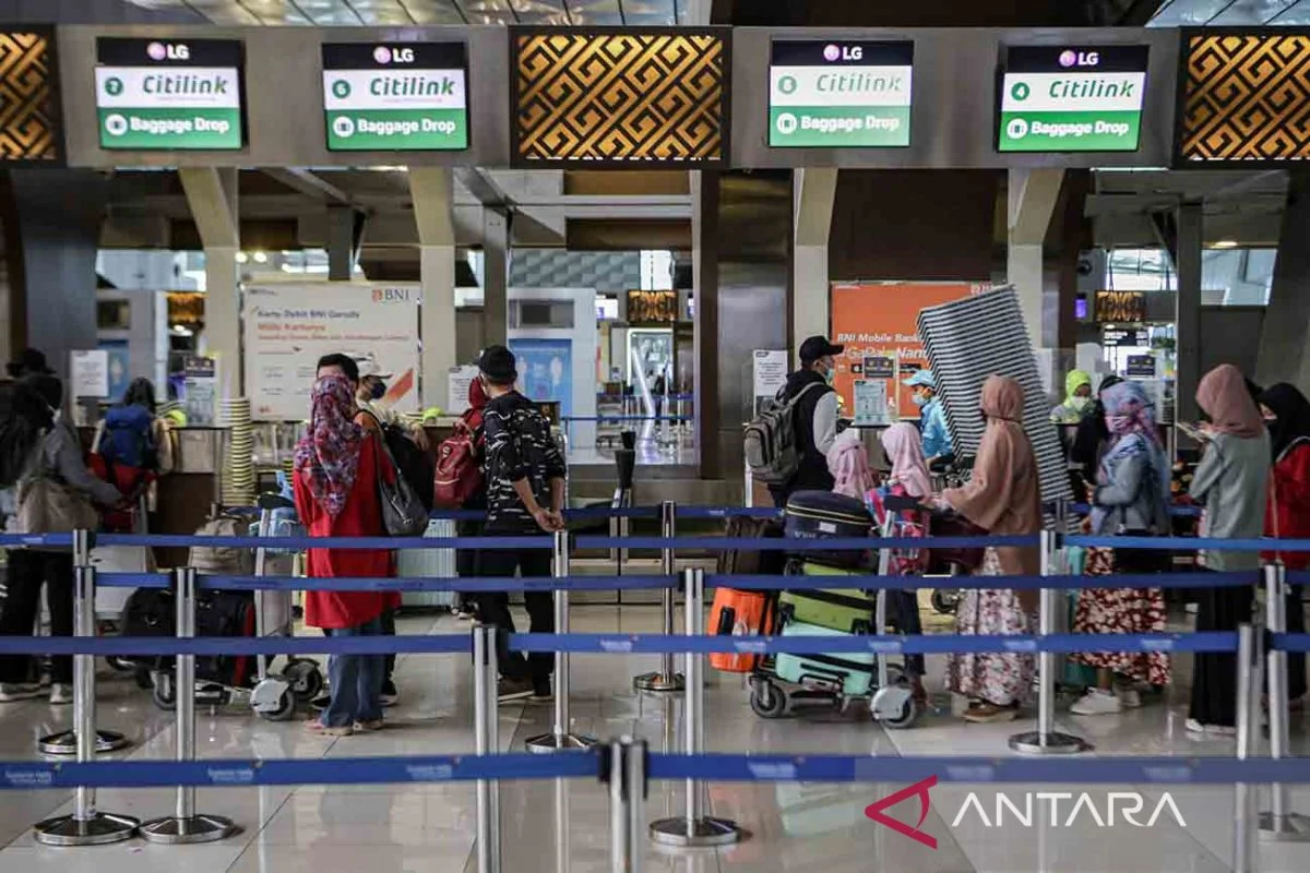 Lonjakan Harga Avtur Tekan Industri Penerbangan, Maskapai Desak Penyesuaian Tarif
