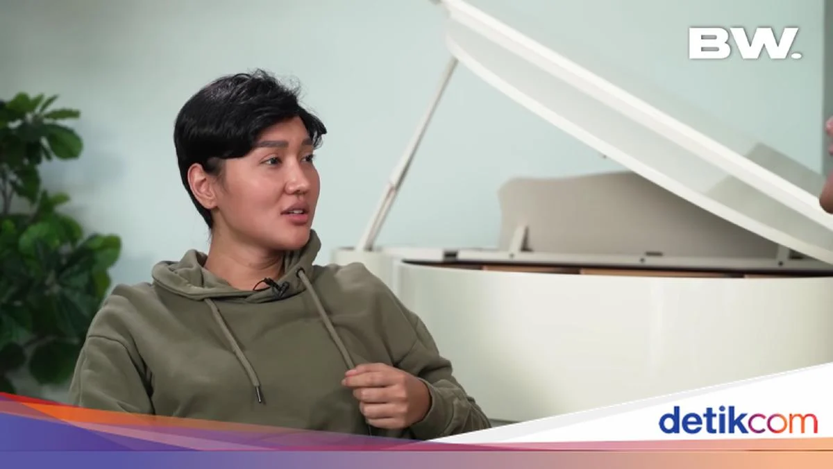 Lucinta Luna Ungkap Alasan Kembali ke Identitas Pria Asalnya