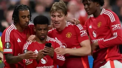 Manchester United Dekat Tiket Liga Champions, Michael Carrick Masih Gelap soal Masa Depan