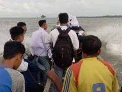 Melintasi Ombak Demi Listrik: Perjuangan Menyalakan Kepulauan Madura