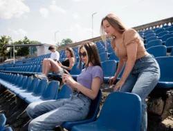 Mengenal Kategori Tiket Restricted View: Pengertian, Penyebab, dan Tips Membelinya