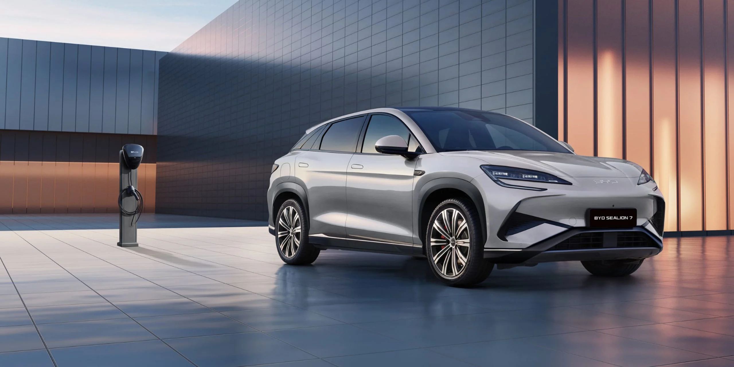 Mobil Cina Premium Menggebrak Segmen Premium Indonesia: Dari Lumin hingga BYD, Jepang Terancam?