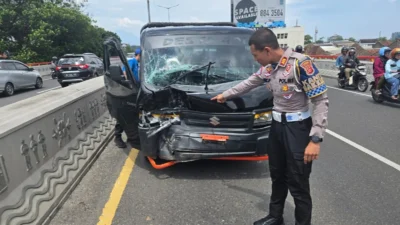 Mobilnya Ditabrak Kereta, Begini Kronologi Kecelakaan Tragis Alex Manninger