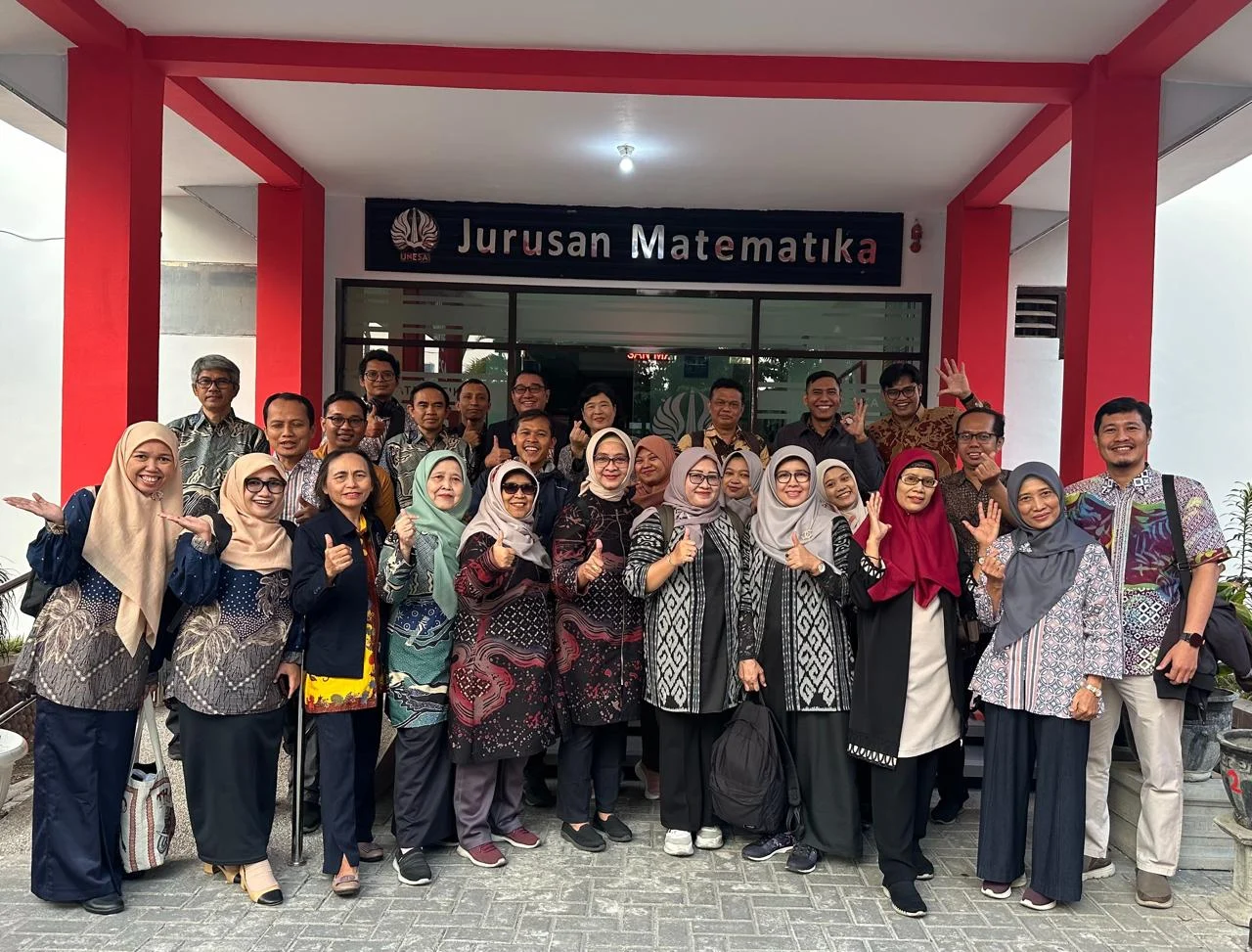 Naura Fazzha Aulia, Hobi Matematika Sejak SD, Diterima di Program Pendidikan Matematika Unesa Usia 15 Tahun