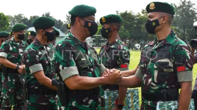 Panglima TNI Naikkan Pangkat Luar Biasa dan Beri Santunan Rp1,8 Miliar untuk Prajurit Gugur di Lebanon