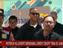 Patrick Kluivert Akhirnya Tiba di Jakarta: Drama Undangan, Keamanan Ketat, dan Harapan Baru untuk Sepak Bola Indonesia
