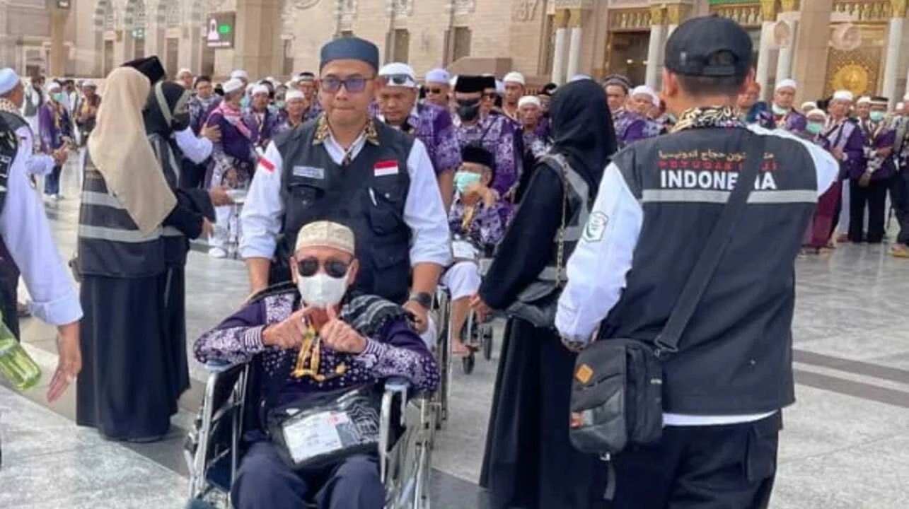 Petugas Haji di Madinah Gelar Apel Perdana, Siapkan 12 Layanan Sambut Kedatangan Jemaah Haji Indonesia