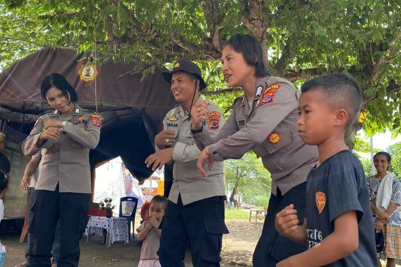 Polres Flores Timur Lakukan Pelimpahan Berkas Kasus Pemerkosaan Anak oleh Eks Tentara ke Kejaksaan