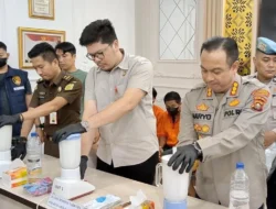 Polrestabes Palembang Amankan Pengedar Sabu, Barang Bukti Ditemukan di Genggaman Tangan