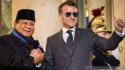Prabowo Subianto Temui Presiden Macron di Istana Élysée: Kerja Sama Alutsista dan Energi Terbarukan Diperkuat