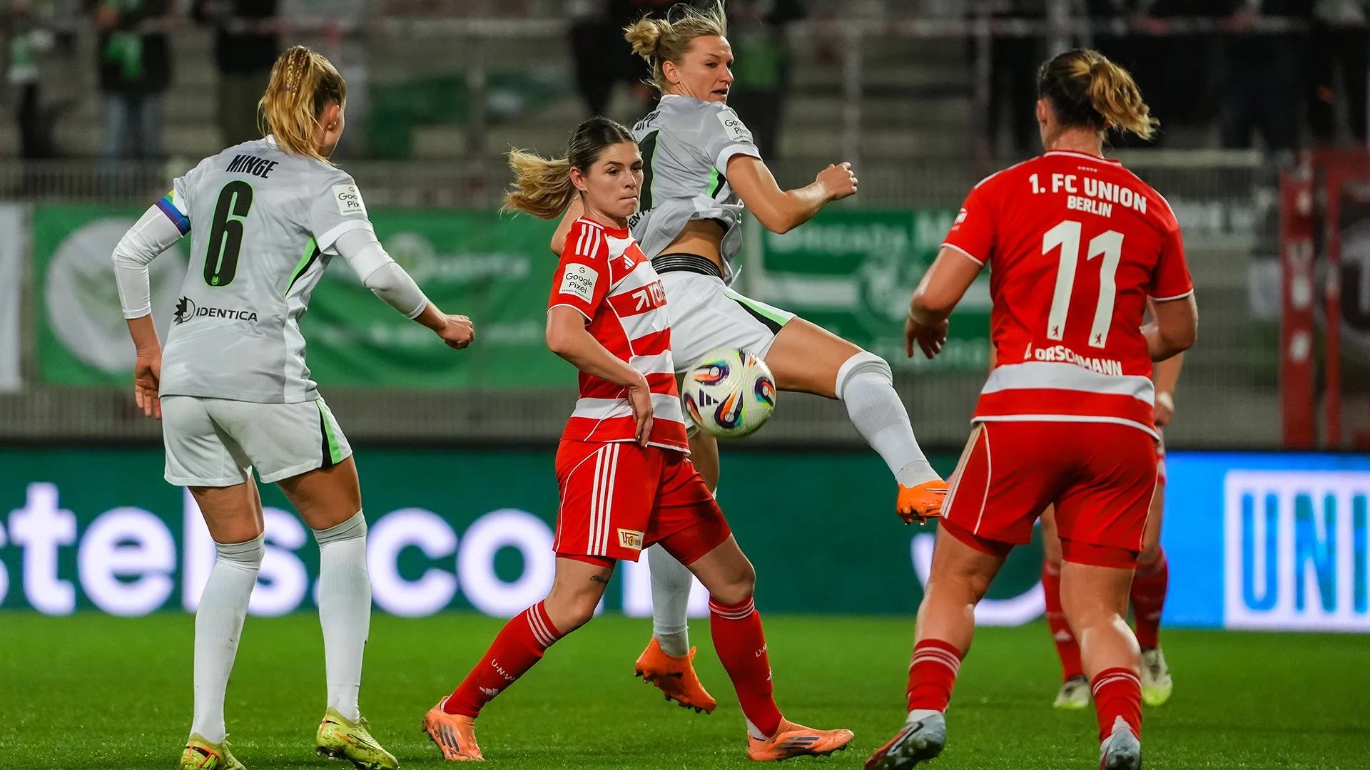 Sejarah dan Drama Union Berlin vs Wolfsburg: Debut Pelatih Wanita dan Kemenangan 2-1 yang Mengubah Peta Relegasi