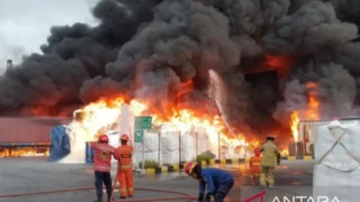 Serangan Drone Ukraina Membakar Refinery Tuapse: Kebakaran Besar, Korban, dan Tumpahan Minyak di Krasnodar