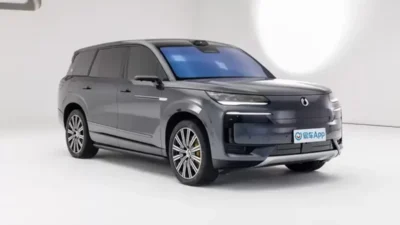 SUV Hybrid Denza B8 Siap Masuk Indonesia dengan Jarak Tempuh hingga 905 km