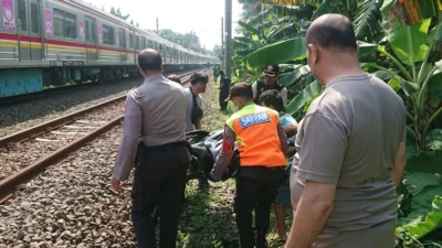 Tanpa Palang Pintu, Driver Ojol Tewas Tertabrak Kereta Api di Medan Denai, Penumpangnya Selamat