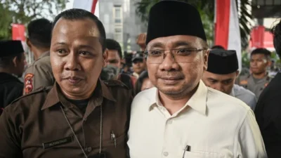 Terungkap! Yaqut Cholil Qoumas Ditahan KPK, Profil Eks Menteri Agama yang Kontroversial