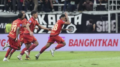 The Power of Number 17! Allano Brandon Bungkam Kritik, Bawa Persija Gilas Persebaya di GBK