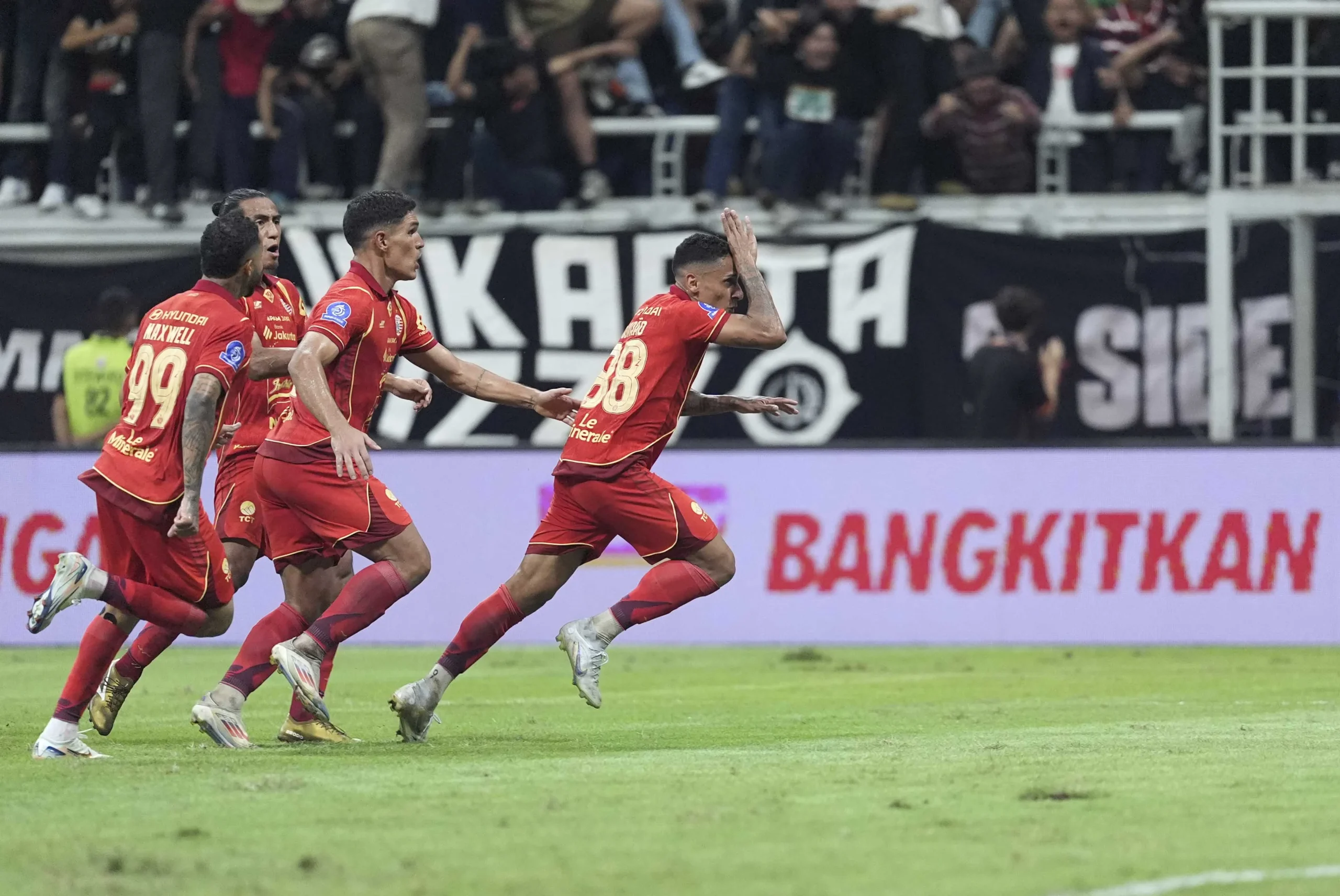 The Power of Number 17! Allano Brandon Bungkam Kritik, Bawa Persija Gilas Persebaya di GBK