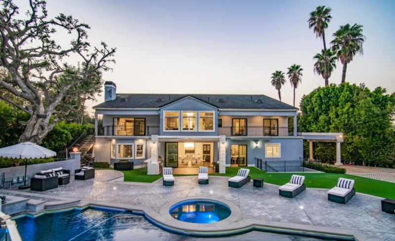 Tur Batal, Meghan Trainor Jual Rumah Mewah Rp117 Miliar