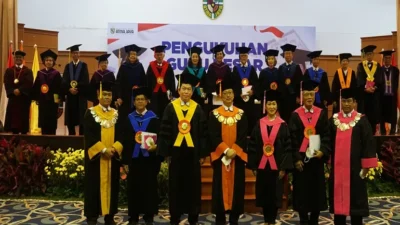 Unika Atma Jaya Kukuhkan Dua Guru Besar di Bidang Linguistik dan Manajemen Berkelanjutan