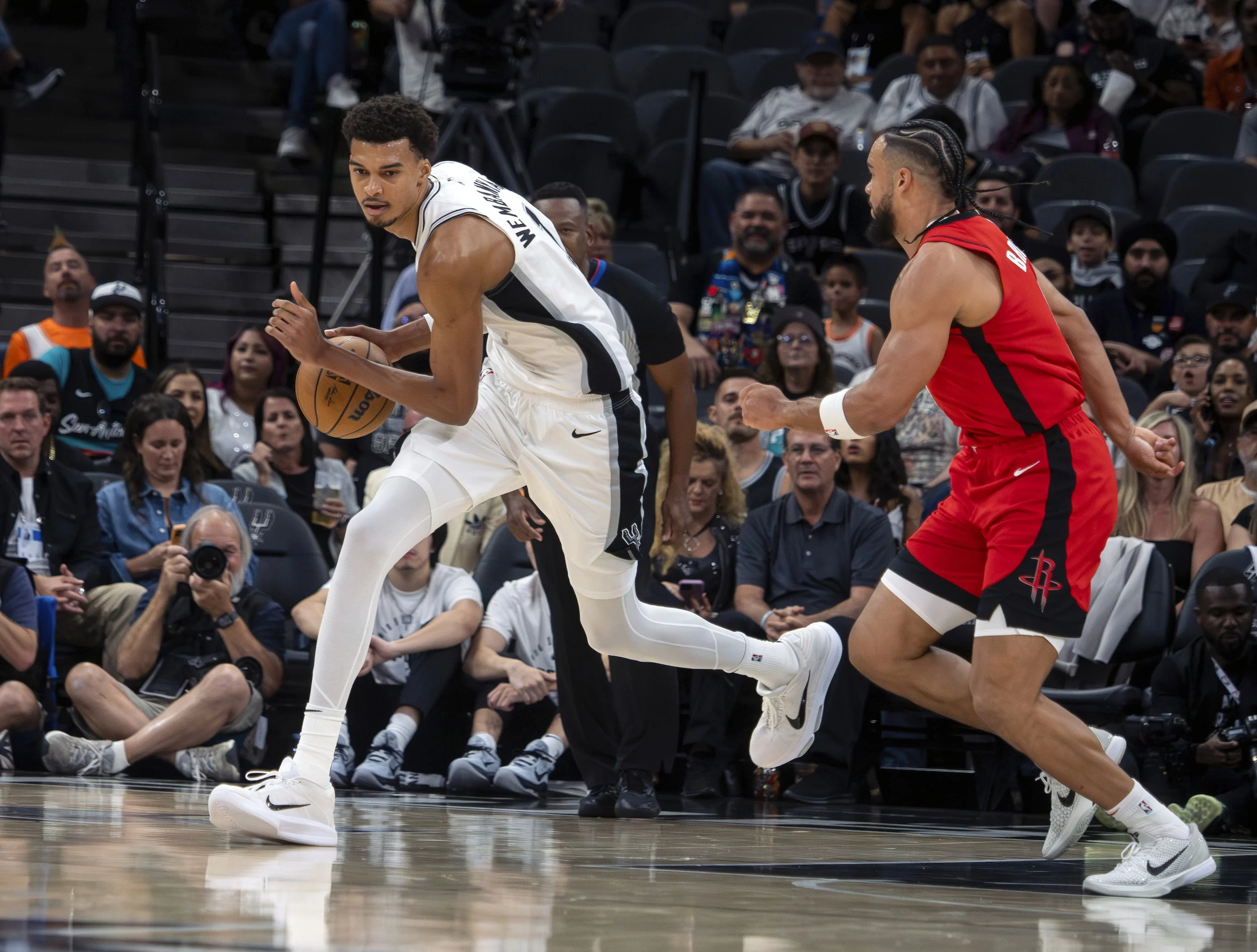 Victor Wembanyama Terguncang Concussion: Protokol NBA, Dampak Besar pada Spurs, dan Harapan Kembali Bermain