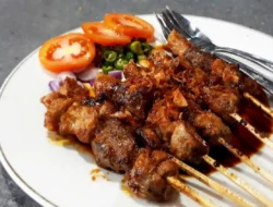 10 Olahan Daging Terbaik di Dunia 2026, Sate Kambing Indonesia Masuk Daftar!