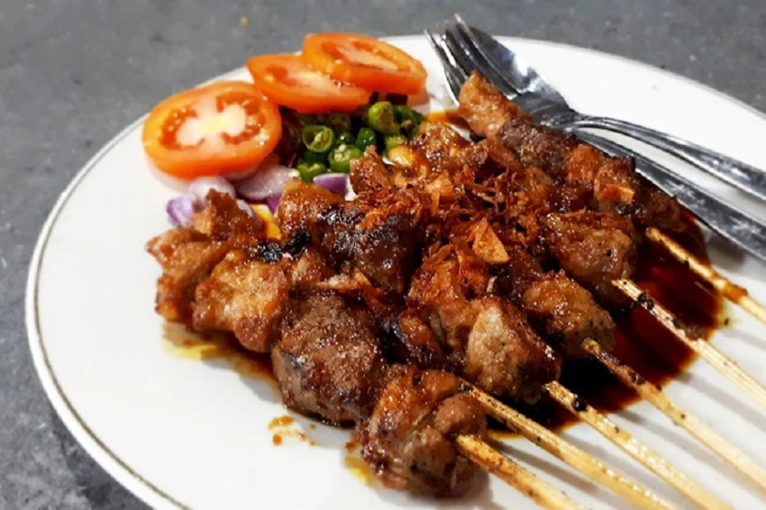 10 Olahan Daging Terbaik di Dunia 2026, Sate Kambing Indonesia Masuk Daftar!