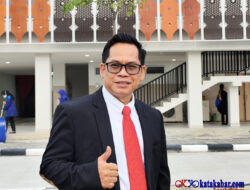 Saat Warga Turun Tangan: Pengamat Hukum Nilai Aksi Massa di Riau Sinyal Kepercayaan Publik Melemah