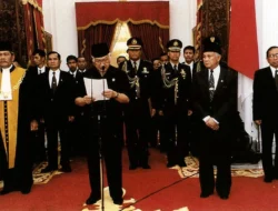 21 Mei Memperingati Hari Apa? Soeharto Mengundurkan Diri dari Jabatan Presiden RI