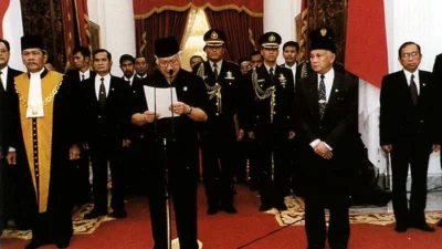 21 Mei Memperingati Hari Apa? Soeharto Mengundurkan Diri dari Jabatan Presiden RI