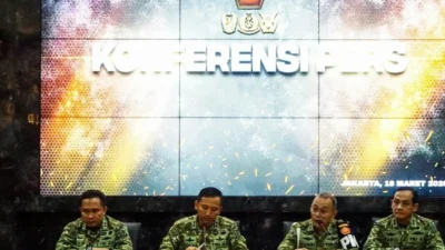 4 Prajurit TNI Terdakwa Penyiraman Air Keras ke Aktivis KontraS Hadapi Sidang Tuntutan: Kasus Kekerasan Terhadap Aktivis