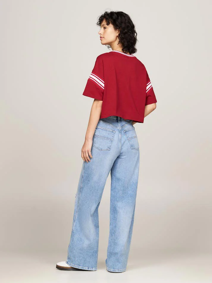 7 Tips Padu Padan T-Shirt Anti Membosankan, Tampil Stylish dan Nyaman