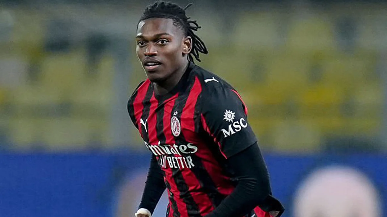 AC Milan Tawarkan Rafael Leao ke Arsenal dan Barcelona, tapi Harganya Bikin Ragu