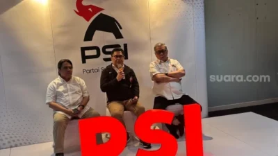Ade Armando Mundur dari PSI, Upaya untuk Selamatkan Citra Partai?