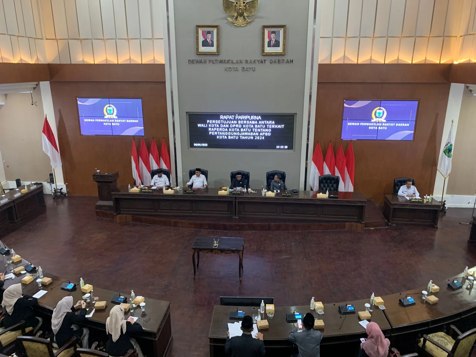 Anggota DPRD Kota Batu Soroti Pembangunan Fasilitas Umum di Pasar Alun-Alun, Minta Kejelasan Izin: Kontroversi Izin dan Legalitas Terungkap