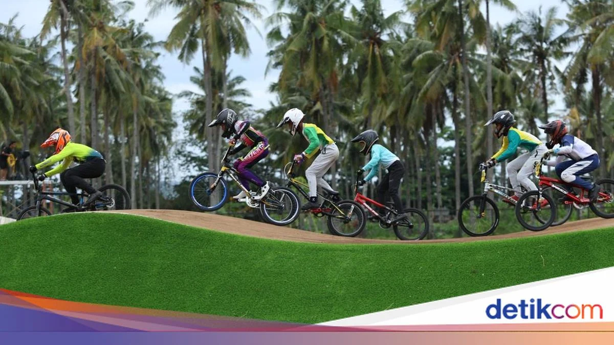 Banyuwangi Guncang Dunia Sepeda: 220 Rider dari 33 Daerah Adu Cepat di Criterium League, Tegaskan Kota Sepeda