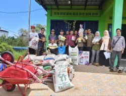 DKP Kalbar Salurkan Bantuan Saprodi untuk Petani Hortikultura di Sungai Kunyit, Mempawah