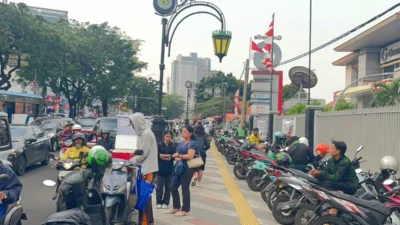 Evaluasi CFD Rasuna Said, Banyak Parkir Liar dan Pedagang Berjualan di Badan Jalan