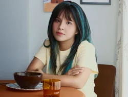 Gandeng Hindia, Idgitaf Rilis Video Musik ‘Masih Ada Cahaya’: Tentang Trauma dan Harapan