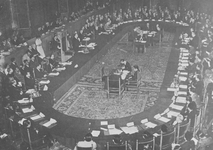 GEOPOLITICAL ELEVATOR: LOMPATAN KEDAULATAN INDONESIA DI ERA DEMOKRATISASI PENGHANCURAN