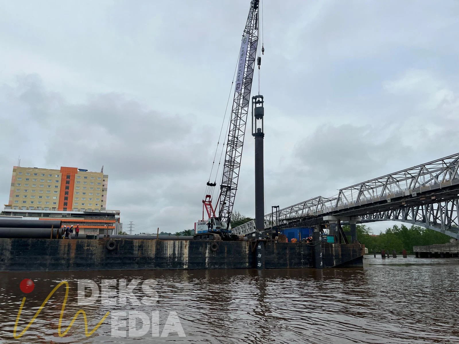 Jembatan Cinyawang Amblas: Ancaman Kecelakaan Mengintai Setelah Baru Dibangun Tahun 2023