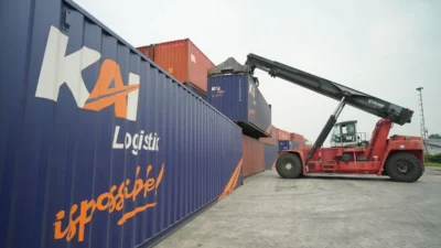 KAI Perkuat Kapasitas Logistik dengan Efisiensi Anggaran, KAI Tetap Gencar Investasi Kapasitas Logistik