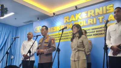 Kapolri Respons Usulan Perampingan Mabes Polri dan Penguatan Polsek
