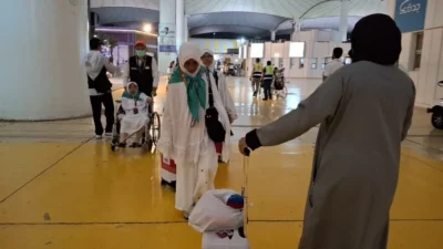 Kedatangan Jemaah Haji Gelombang 2 di Bandara Jeddah: Persiapan dan Prosedur