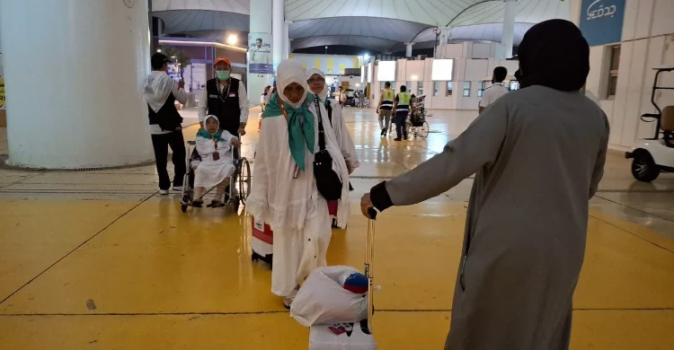 Kedatangan Jemaah Haji Gelombang 2 di Bandara Jeddah: Persiapan dan Prosedur