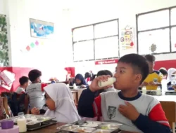 Kepala BGN Tegaskan Program MBG Tidak Bagikan Susu Formula Bayi Secara Massal: Mengutamakan ASI Eksklusif
