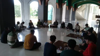 Kisah Inspiratif Kurban di Masjid UMS: Kampus Peduli Masyarakat dengan Semangat Kebersamaan