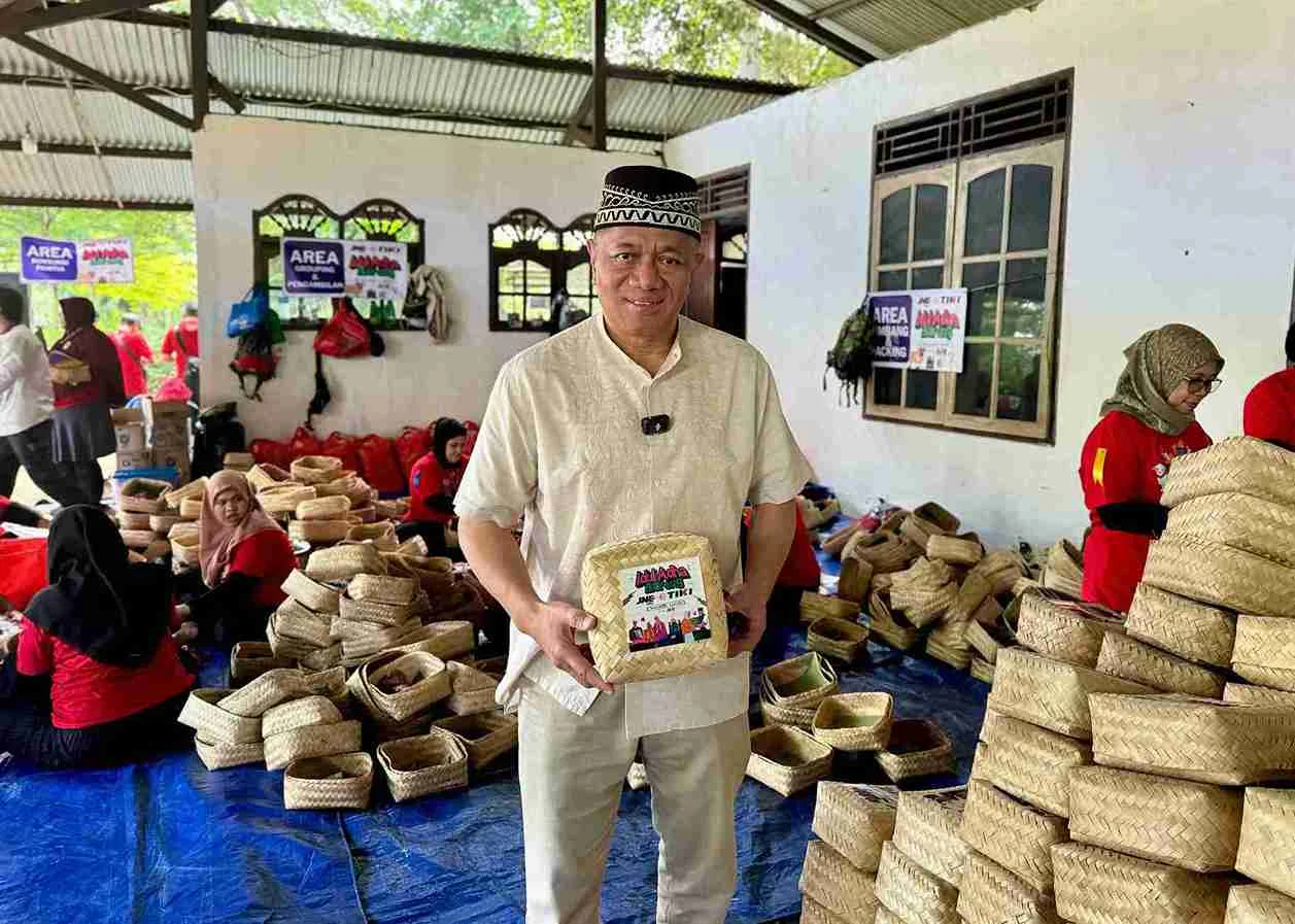 Lippo Plaza Batu Bagikan 320 Pack Daging Kurban: Kebahagiaan Idul Adha untuk Warga dan Driver Ojol di Kota Batu