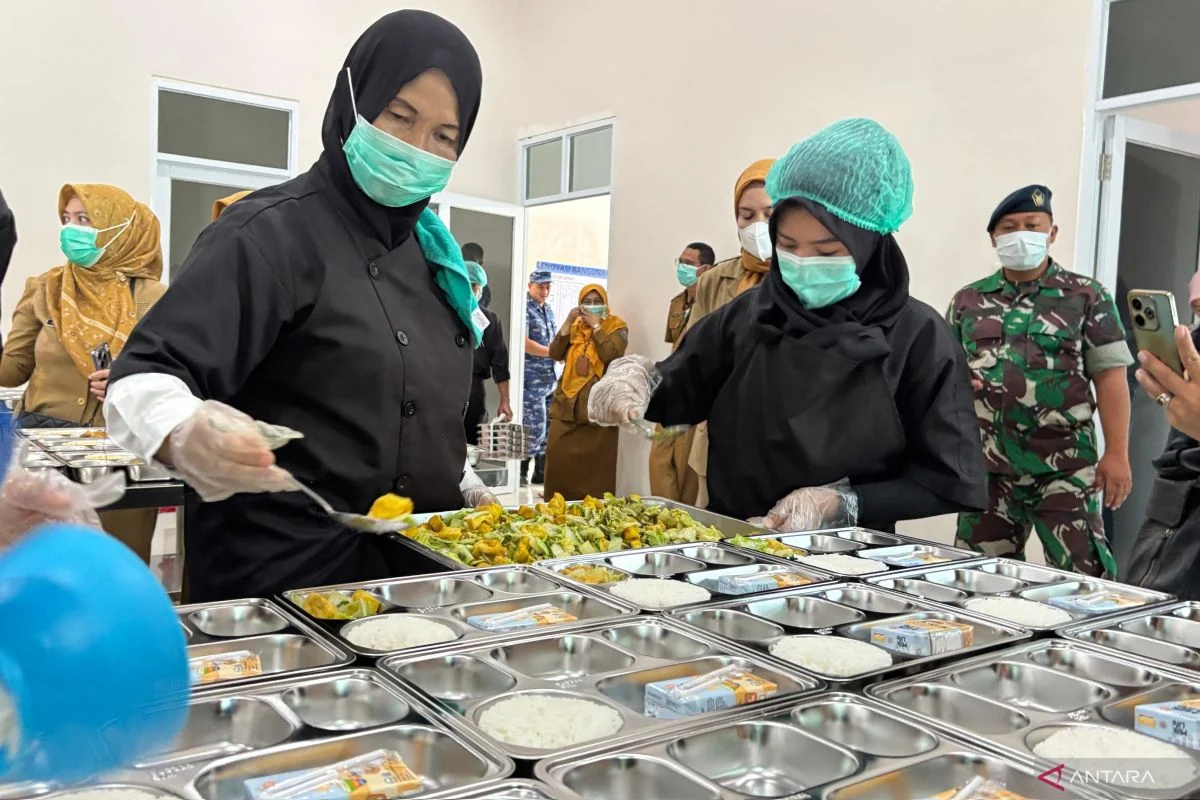 Mahasiswa IPB Tolak Kampus Jadi Dapur Makan Bergizi Gratis, Desak Evaluasi Program